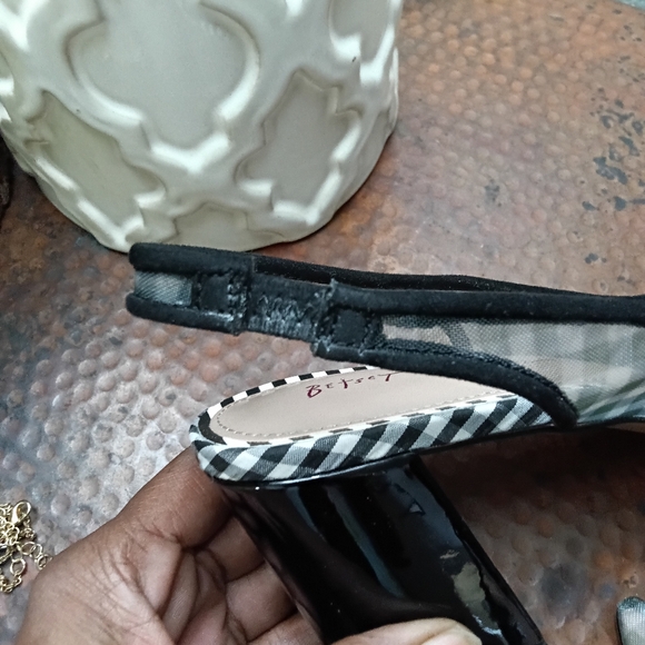 Betsey Johnson Sz. 10 Laney Fruit Slingback Mesh Pumps - Picture 14 of 16